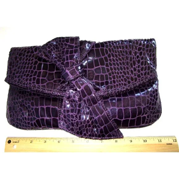 Nine West Clutch Purse -Purple Faux Snakeskin Leather with Bow -New without tags - Picture 14 of 16